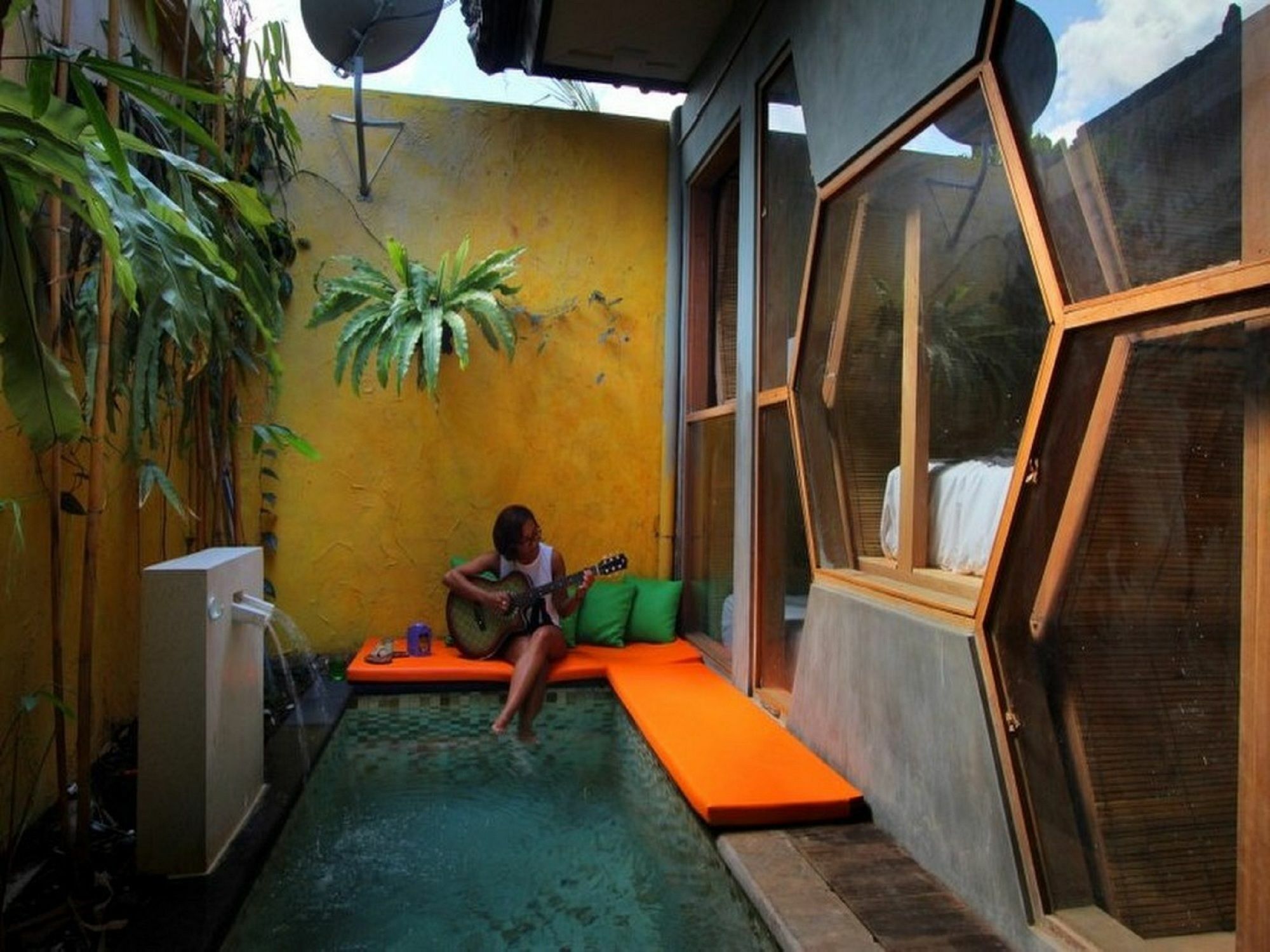 Bali Bee House Hotel Kerobokan  Exterior photo