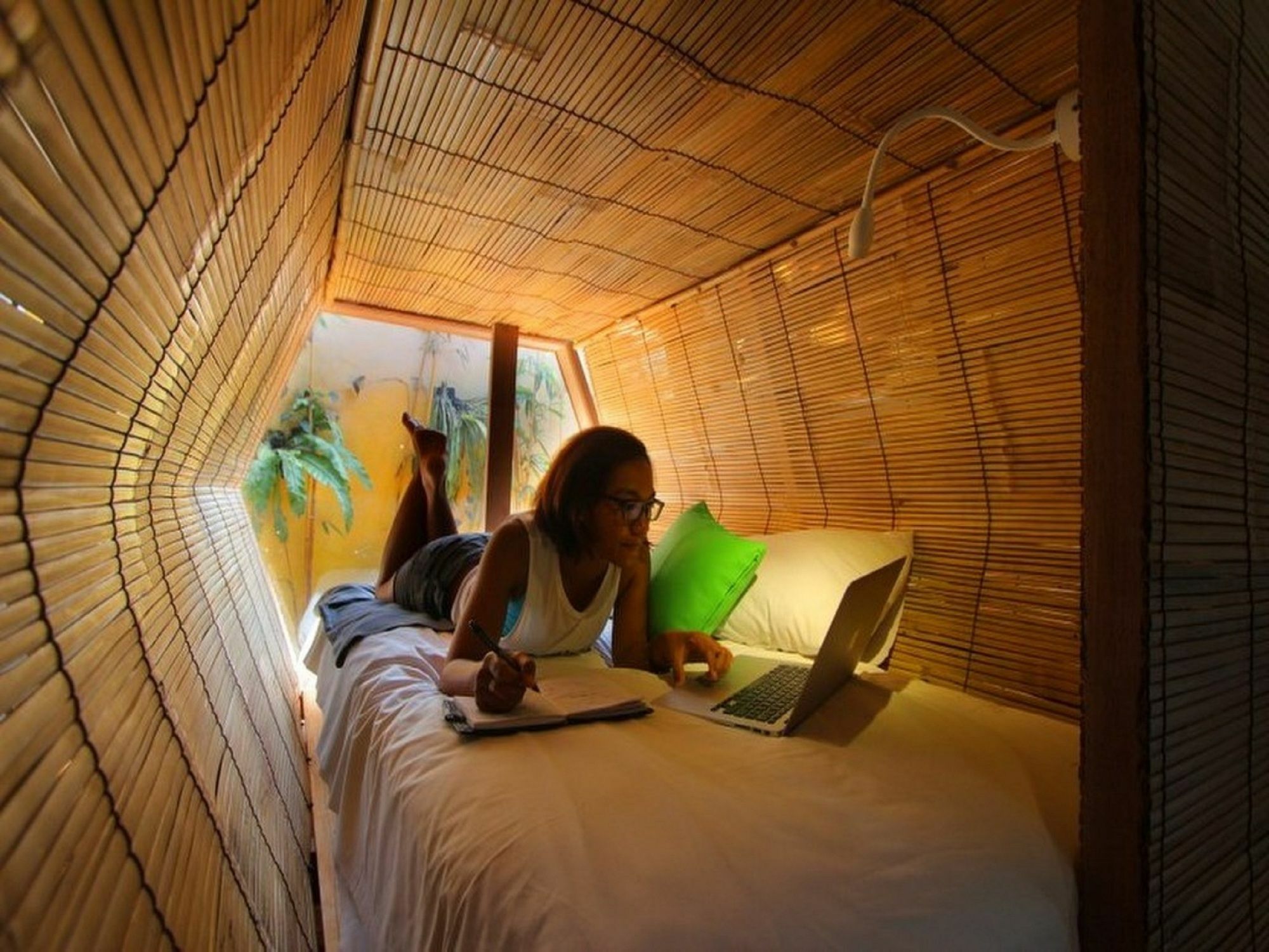 Bali Bee House Hotel Kerobokan  Exterior photo